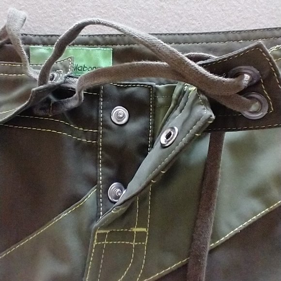 Women's Size 1 (XS) Billabong green Board Shorts - Picture 4 of 9